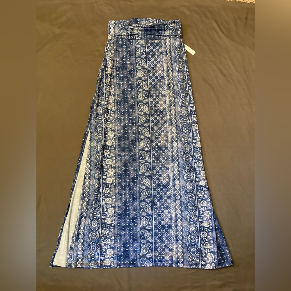 NWT JOE BENBASSET long maxi skirt with boho like designs in blue and white